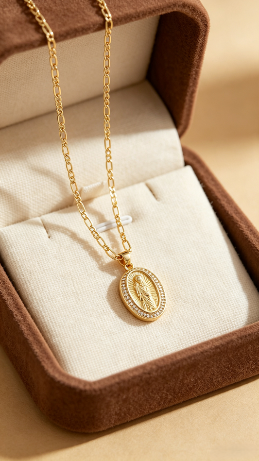 Vintage Gold Medal Pendant Necklace | Figaro Chain Jewelry