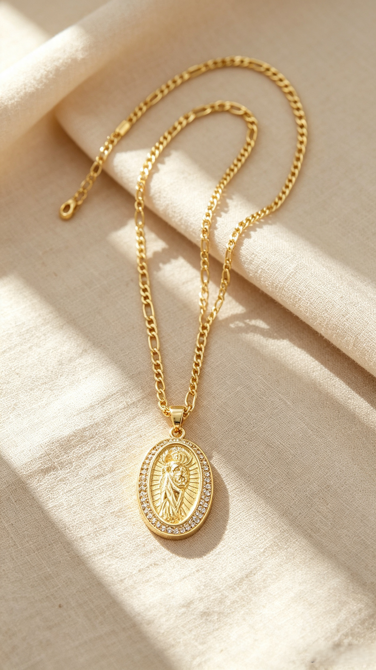 Vintage Gold Medal Pendant Necklace | Figaro Chain Jewelry
