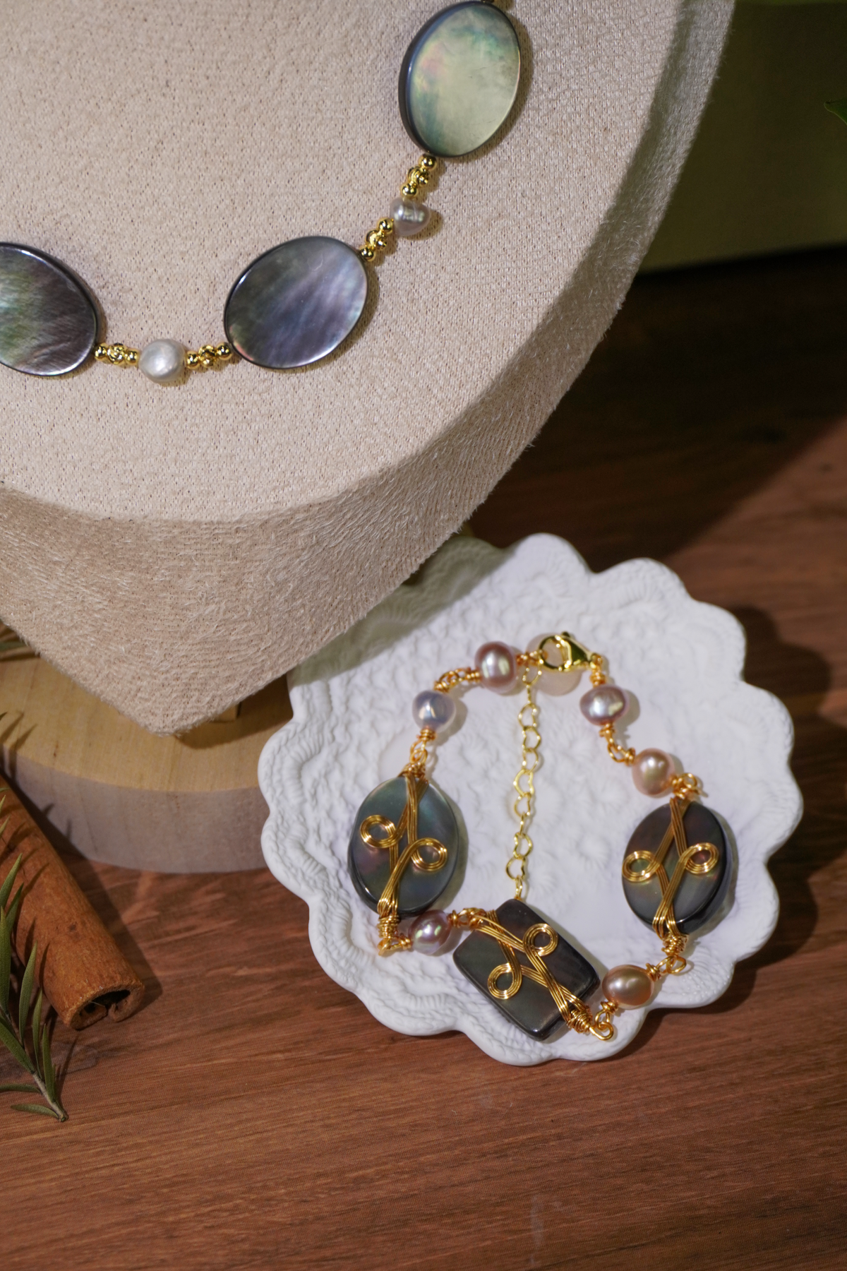 Aurora Black Shell Jewelry Set | Oval Pearl & Gold-Wrapped Necklace + Bracelet